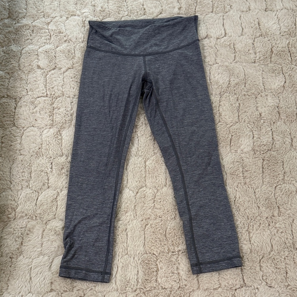 Lululemon gray capri leggings